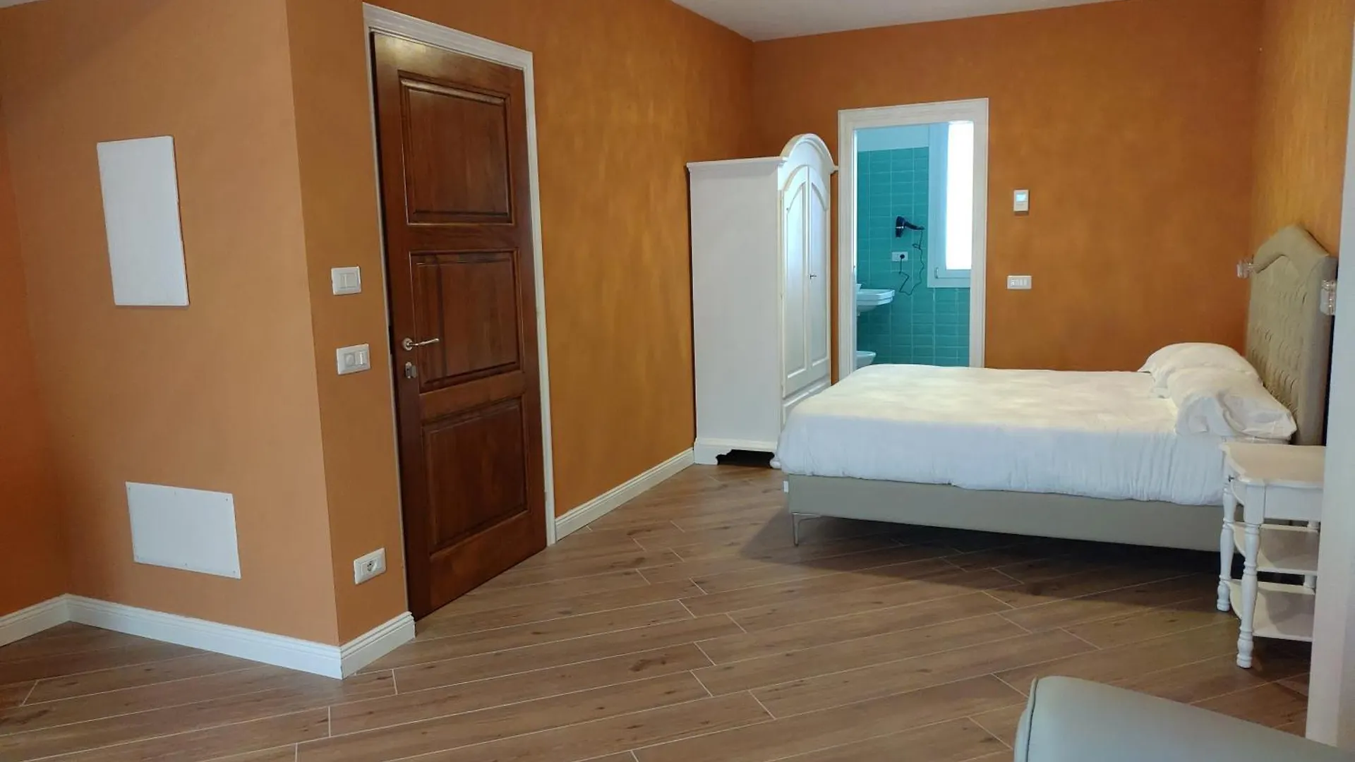 Rmaison Luxury Suites Olbia 0*,